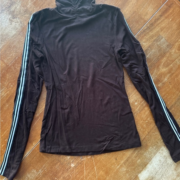 WETSEAL long sleeved, mock turtleneck, lightweight top. Size: Small,Color: Brown - Picture 2 of 5